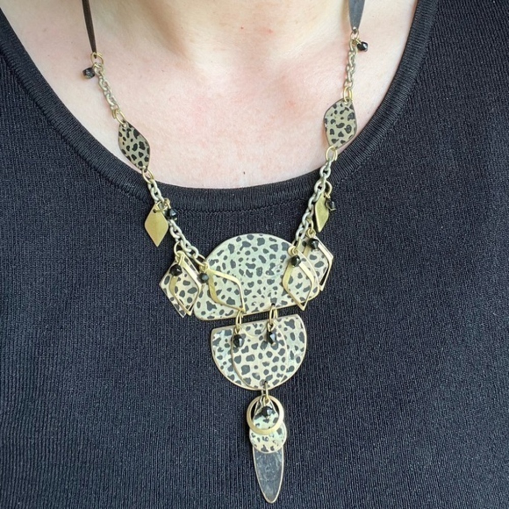 Vintage 80s Painted Metal Black Leopard Animal Print Gold Brass Necklace C1